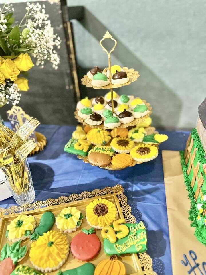 Decorated cupcakes